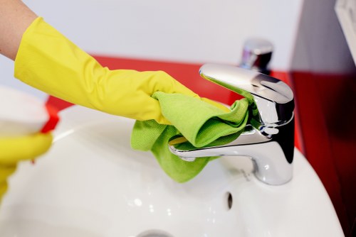 Professional end of tenancy cleaning for a central London flat in W1S